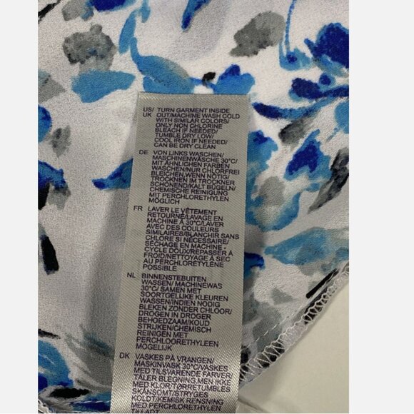 NWT NYDJ High/Low Crepe Blouse - Blue Willow Size Medium - Picture 9 of 10